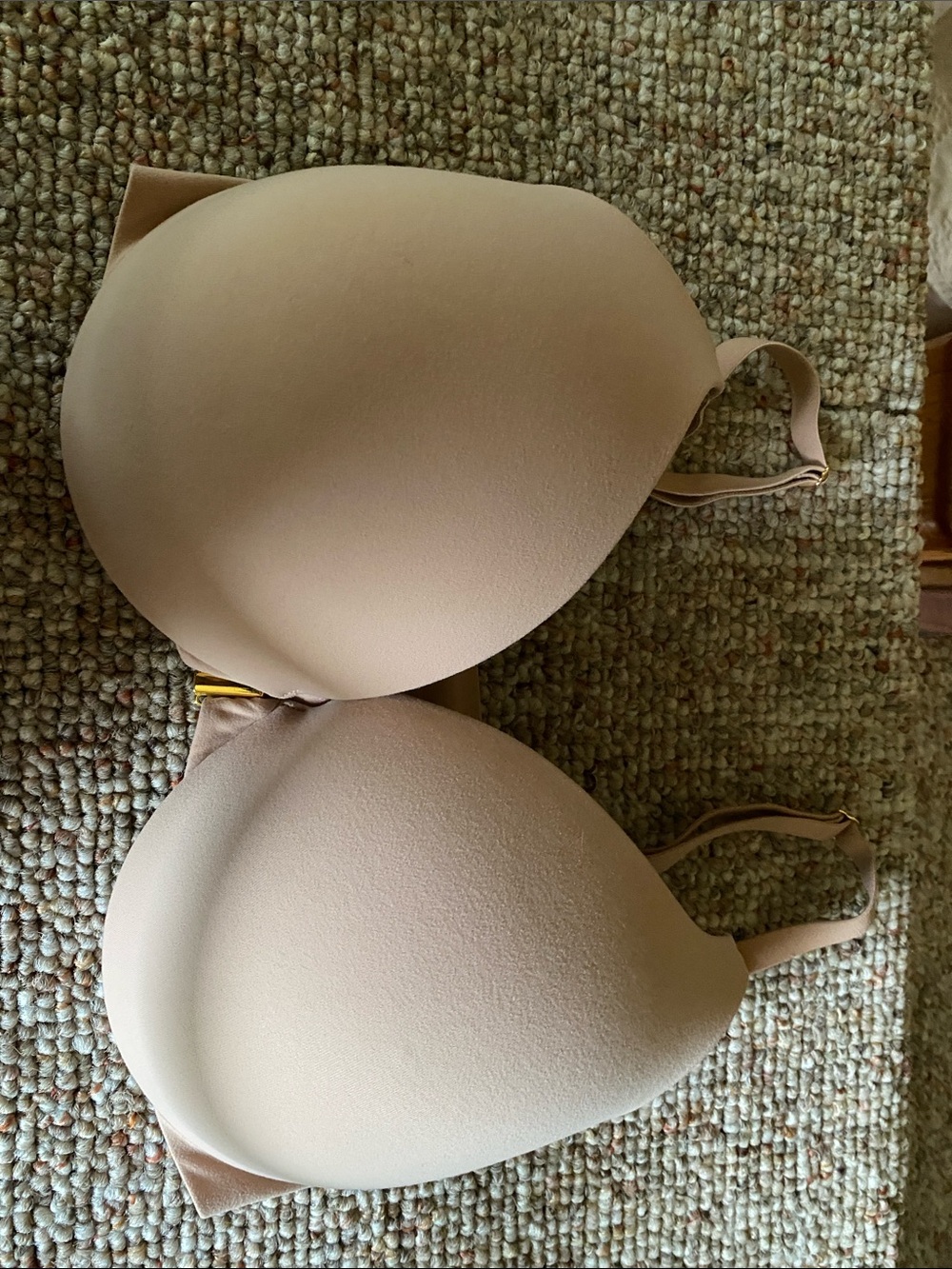 Victoria's Secret Smooth Nude Push-Up Bra - Beige 32 DDD